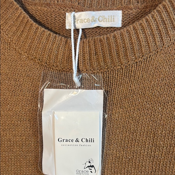 Women's Brown Sweater Vest - Picture 2 of 3